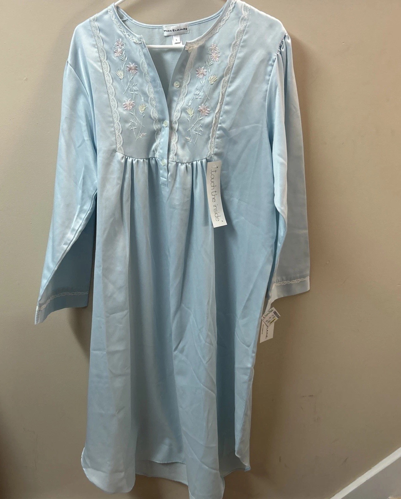 New VTG Miss Elaine Soft Granny Core Nightgown Embroidered Floral Neckline Large