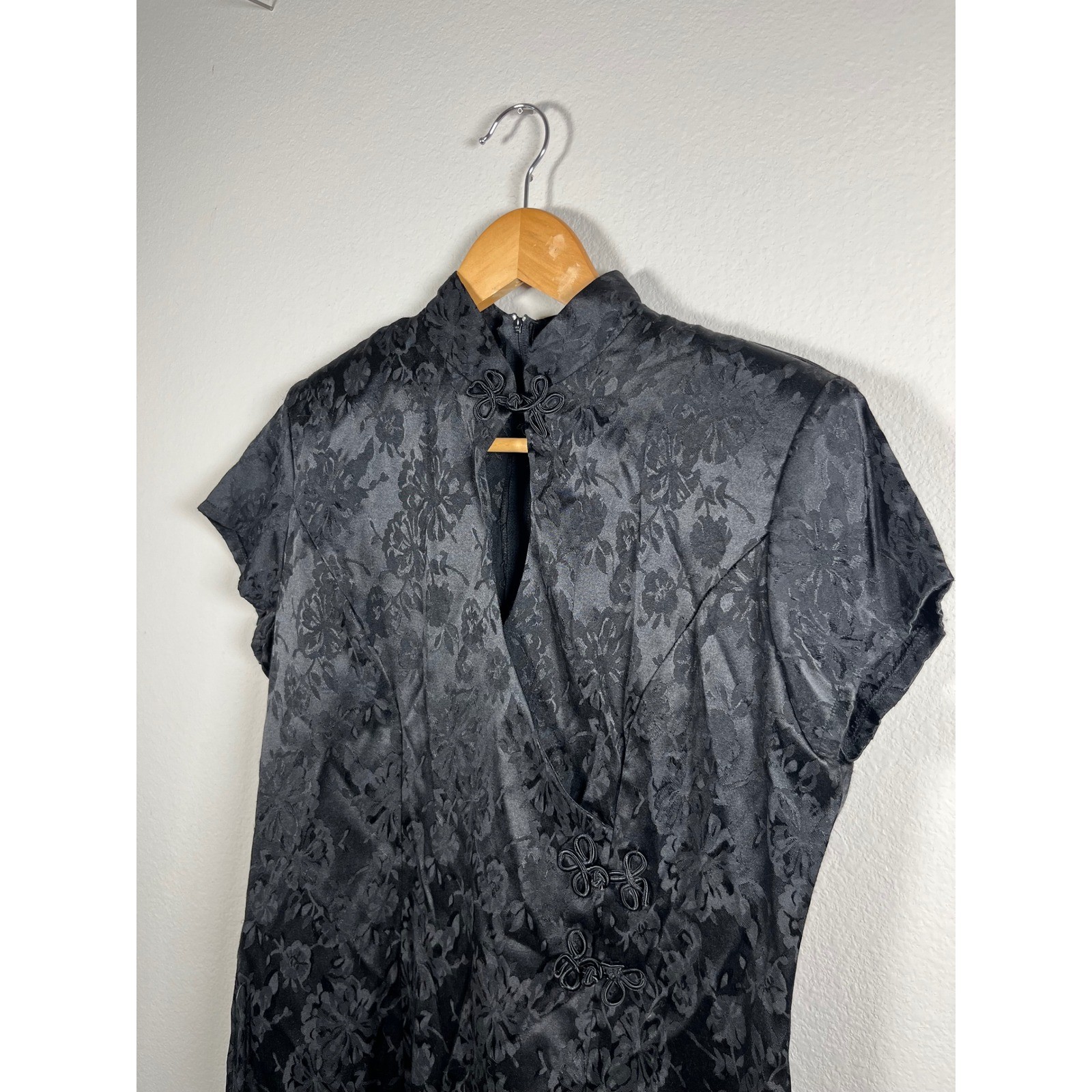 Vintage D.B.Y. Ltd Black Floral Jacquard Cheongsam Dress Frog Closure Size 11