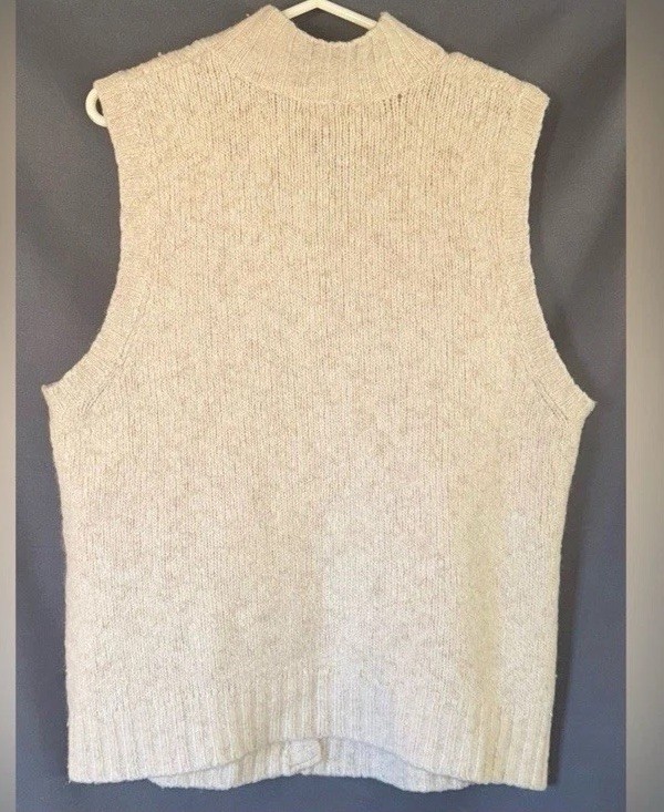 Vintage L.L. Bean Cream White Women’s Size XL Sweater Vest