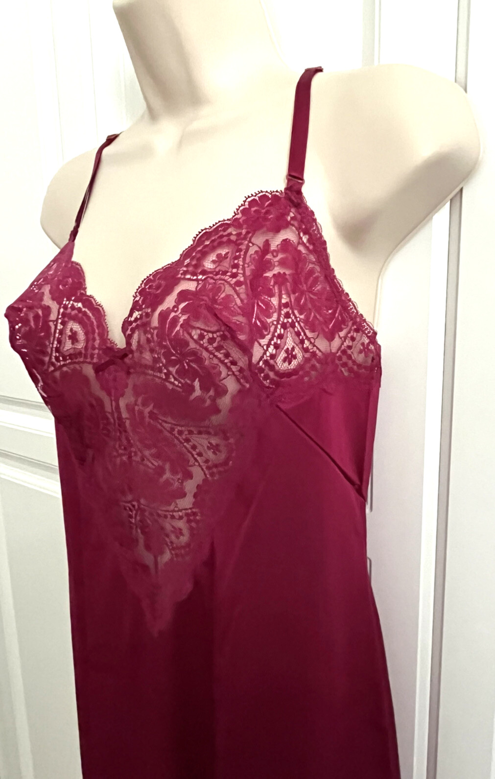Vintage Full Slip Vassarette S Underneath It All Maroon Satin Lingerie Intimates