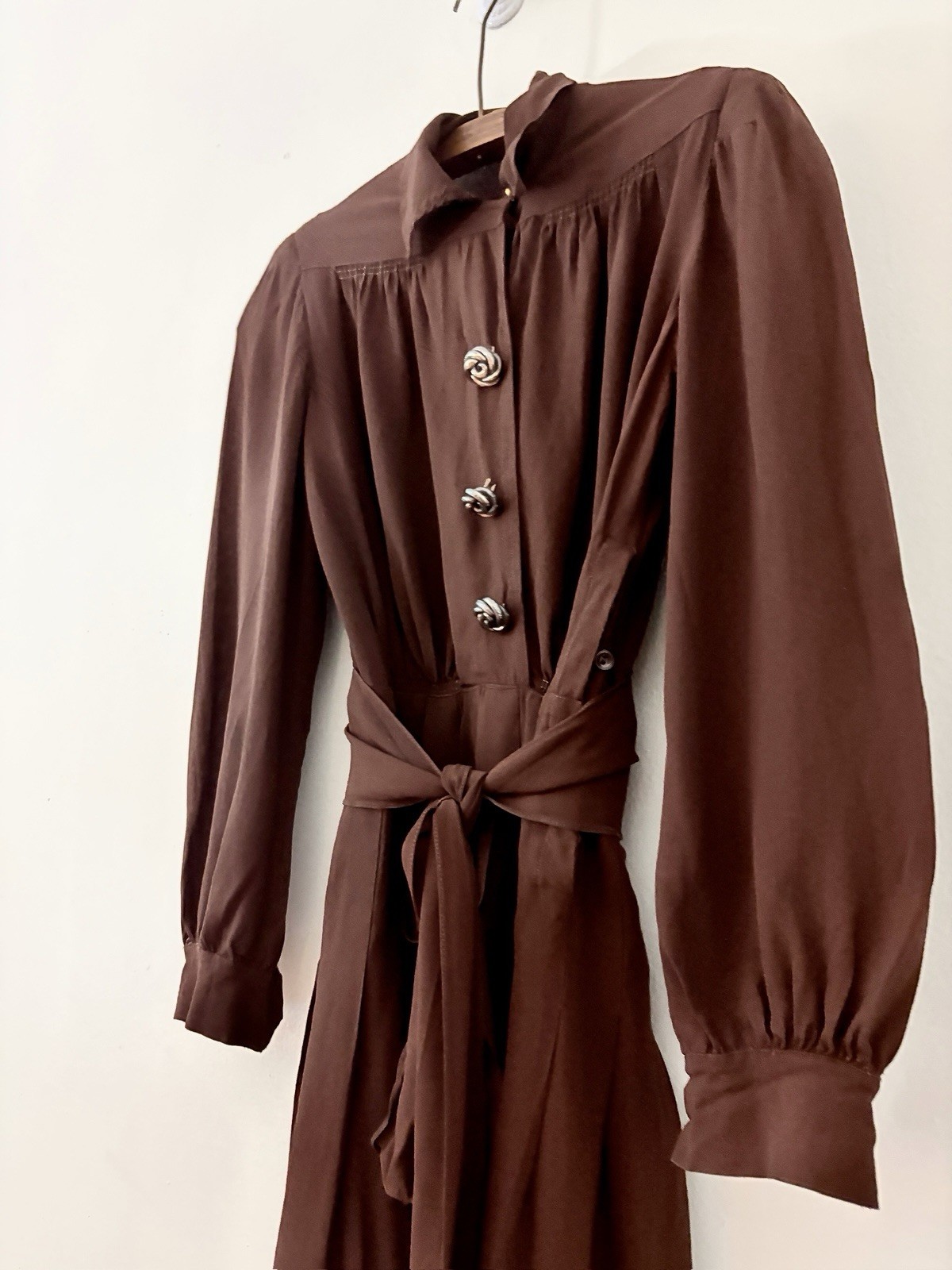 1930s Balloon Puff Sleeve Burgundy Crepe Day Dress Pleats Flower Buttons XS