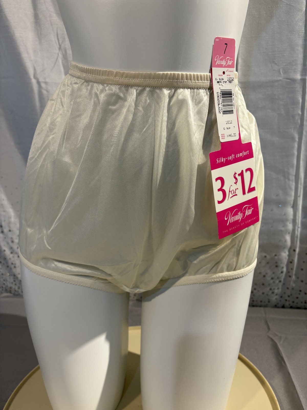 VANITY FAIR vintage NWT C. GLOW Brief Panties size 7
