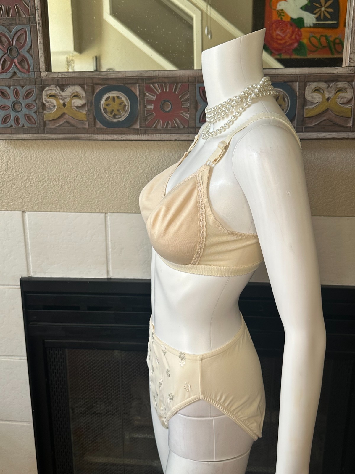Collectible L Warner&rsquo;s Flower Charms bottoms matching braziers lingerie set