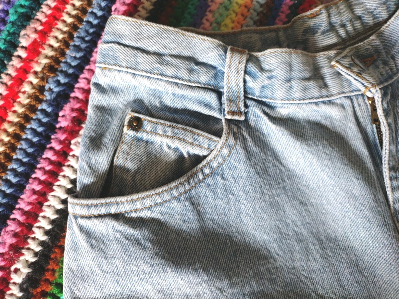Vintage Gitano 100% Cotton Denim 5 Pkt High Waist Frayed Hem Jean Short Sz 10 GB