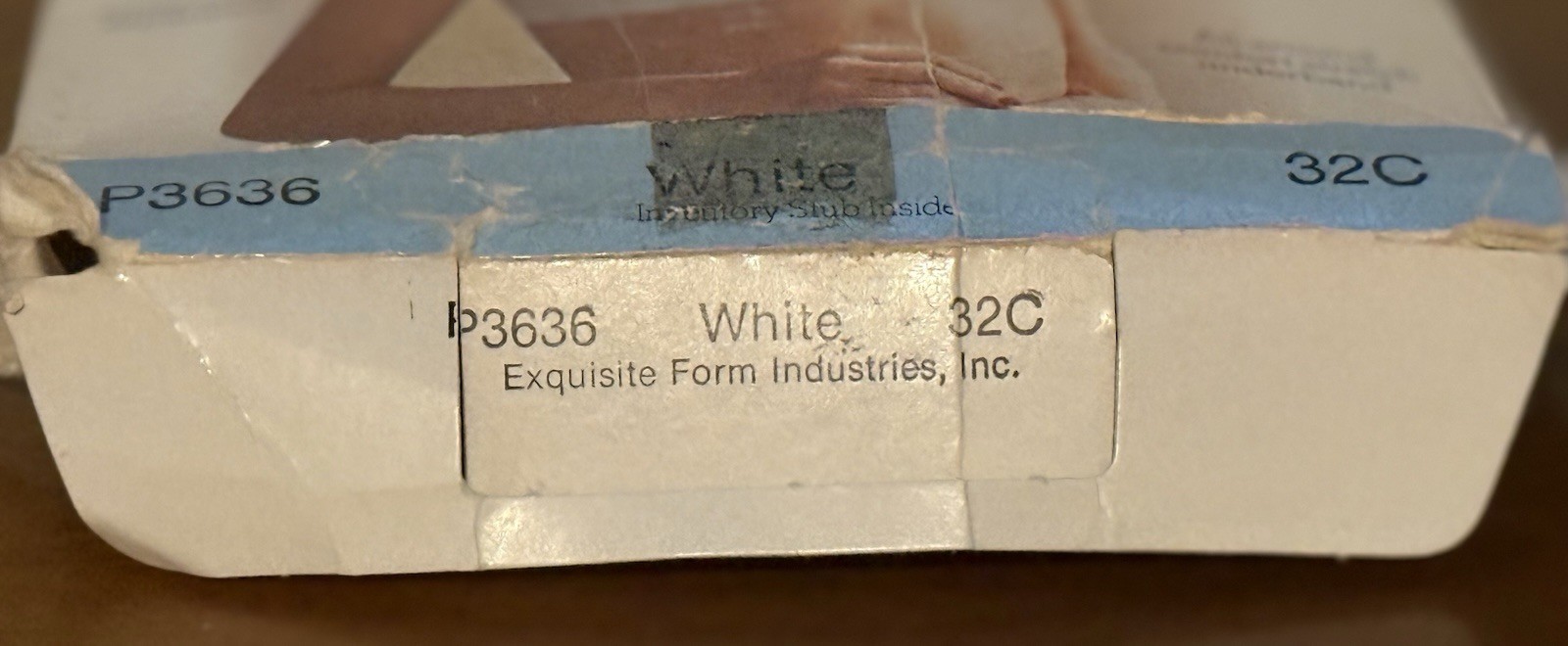 Vanity Fair Exquisite Form Stretch Nylon Bra 32C White USA Bullet – NEW VINTAGE