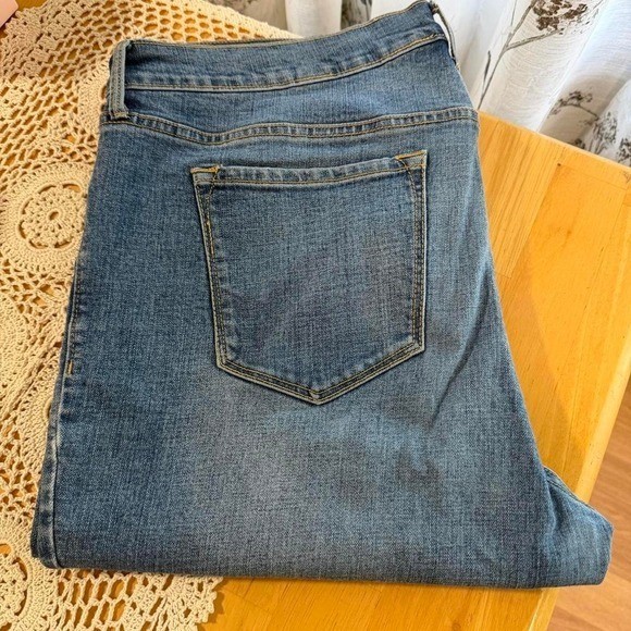 Old Navy Original Mid Rise Bootcut Jeans Blue Denim Size 16 Regular
