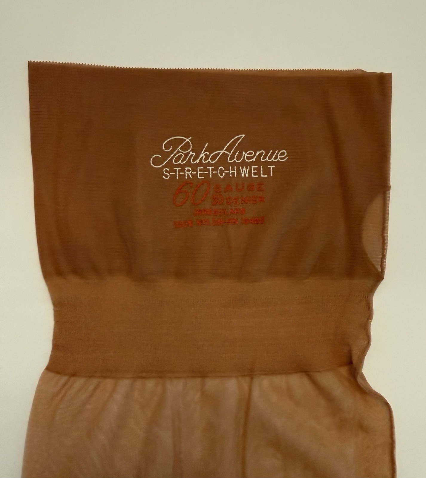 Vintage Park Ave Full Fashioned Seamed Stretch Welt Flat Knit Stockings