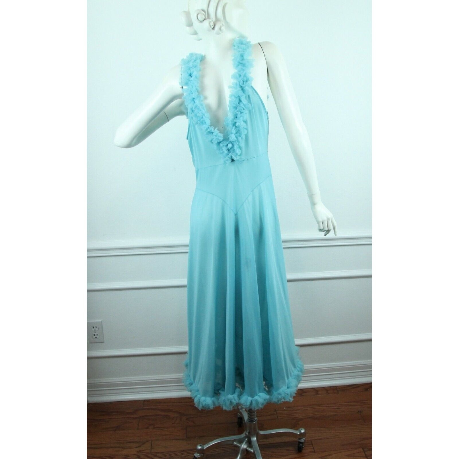 Vintage 60s Long Nightgown Blue Ruffle Coquette Size 38 Glam Babydoll Elegant