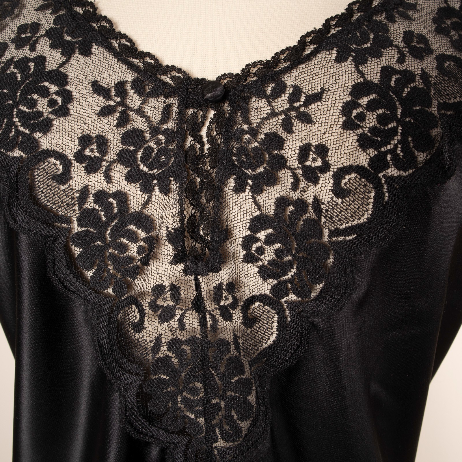 Vtg MAIDENFORM CHANTILLY Black Slip Camisole 34 Liquid Satin Lingerie Goth ILGWU
