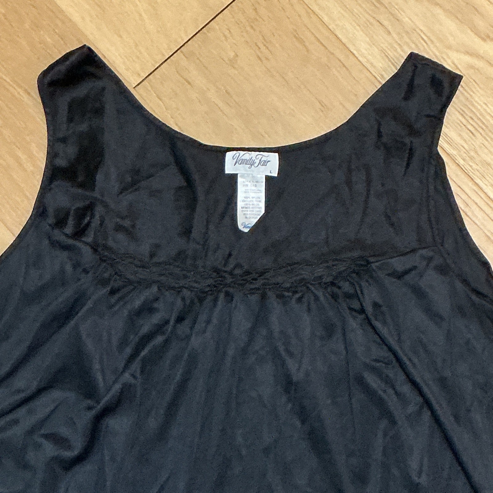Vanity Fair Nightgown Womens Large Black Silky Nylon Embroidered Vintage Chemise