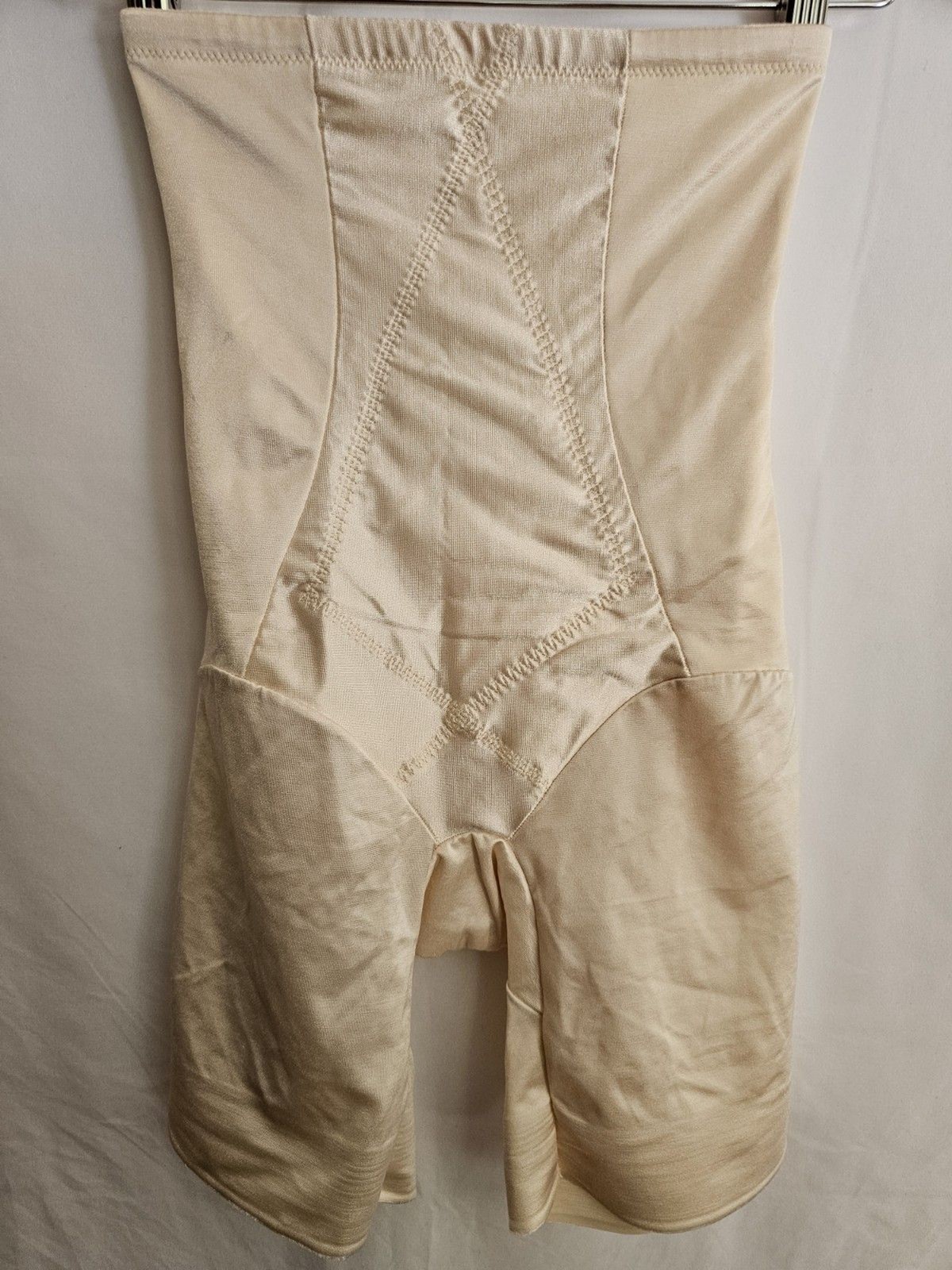 Cupid High Waist Beige Shapewear Shorts Size Large Firm Control Body Shaper 5369