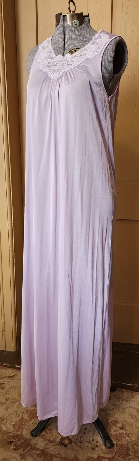 Vtg Lorraine Peignoir 2 Pc Set Long Full Nightgown Robe Purple 100% Nylon S USA