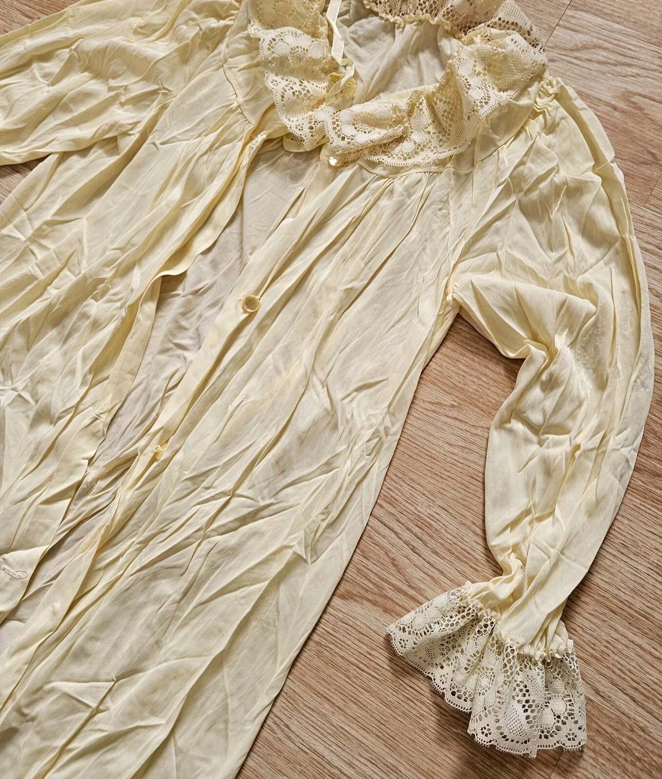 Philmaid Vtg Womens Small Chamise & Lace Soft Yellow Robe Button Up Nightgown