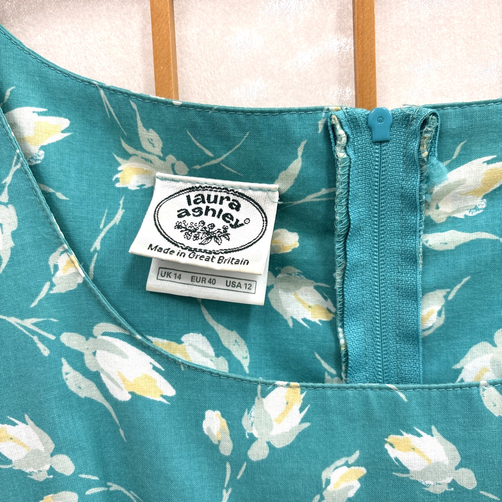 Vintage Laura Ashley Floral Belted Dress Blue Sz 12 Cottagecore garden Sundress
