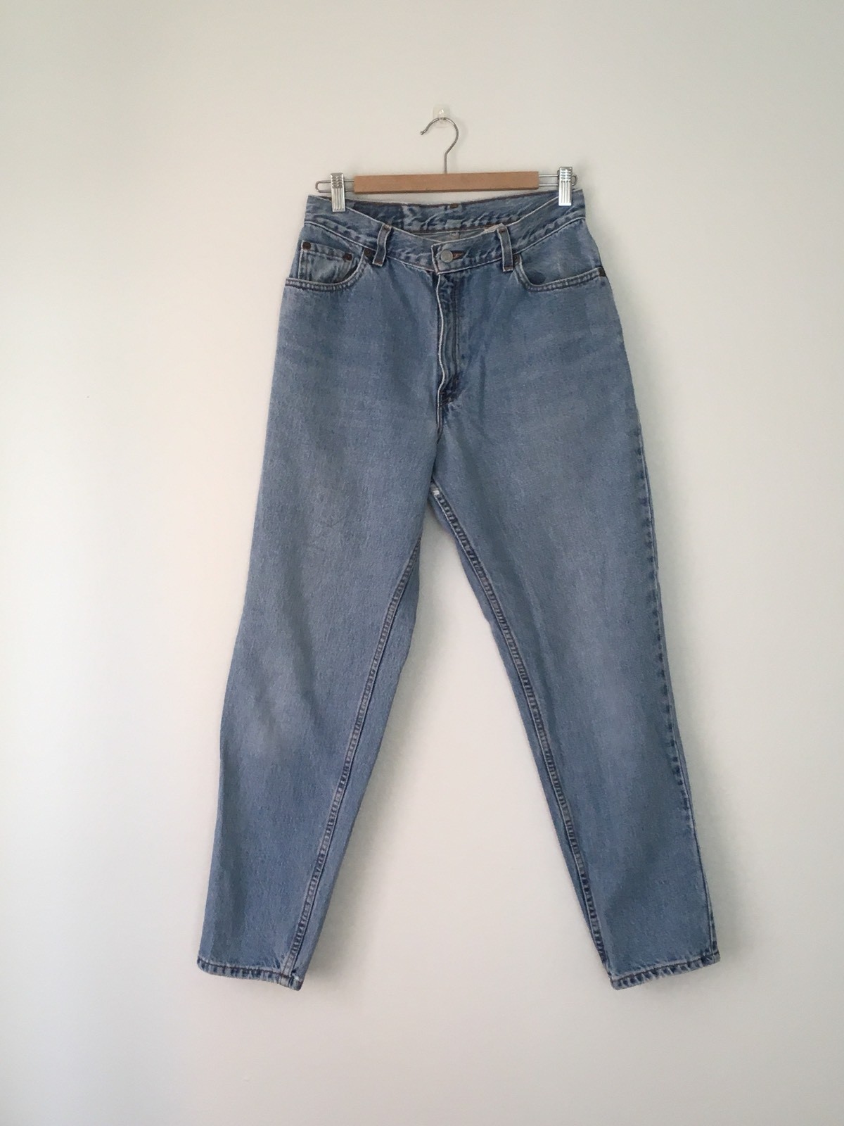 Levi’s Vintage 1990s 550 12 Mis M 28 X 29.5 High Waist Tapered Leg Made In USA