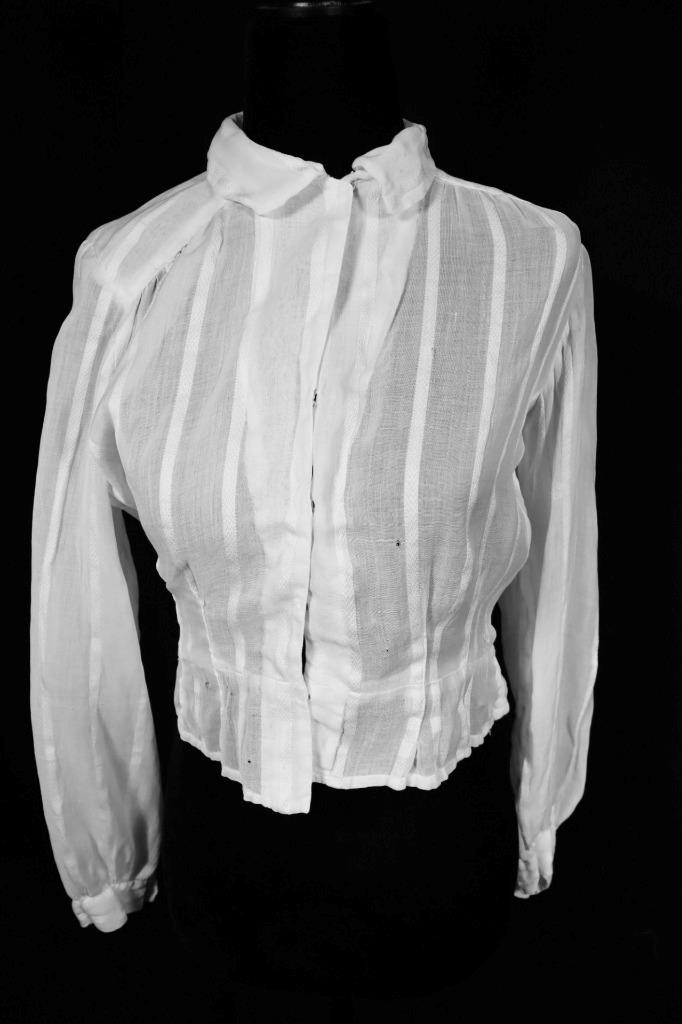 Antique French Edwardian White Cotton Blouse Size Small 38&Prime; Bust