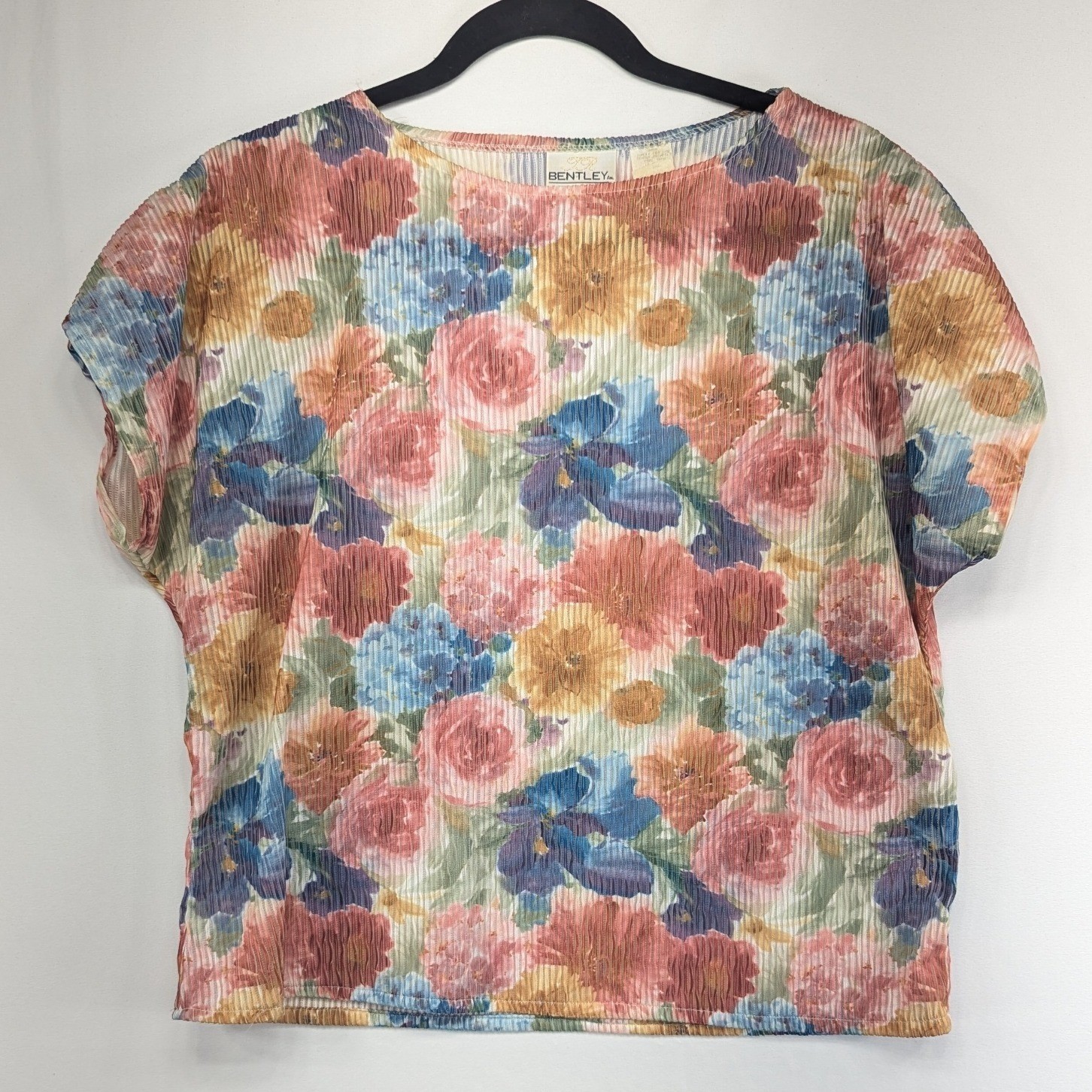 Vintage TR Bentley Floral Plisse Blouse Short Sleeve Boat Neck Multicolor Large