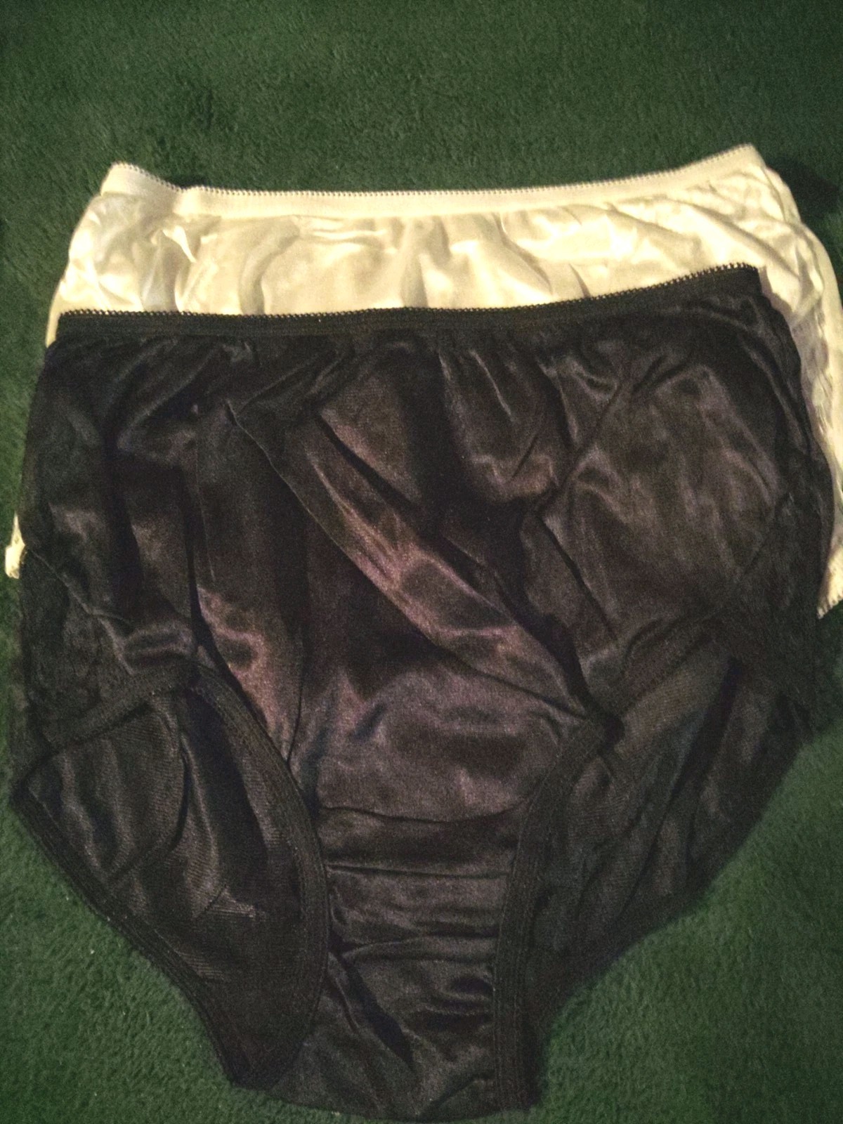 Lot Of 4 – 100% Nylon Brief Panties With Lace Silky Soft Size 7