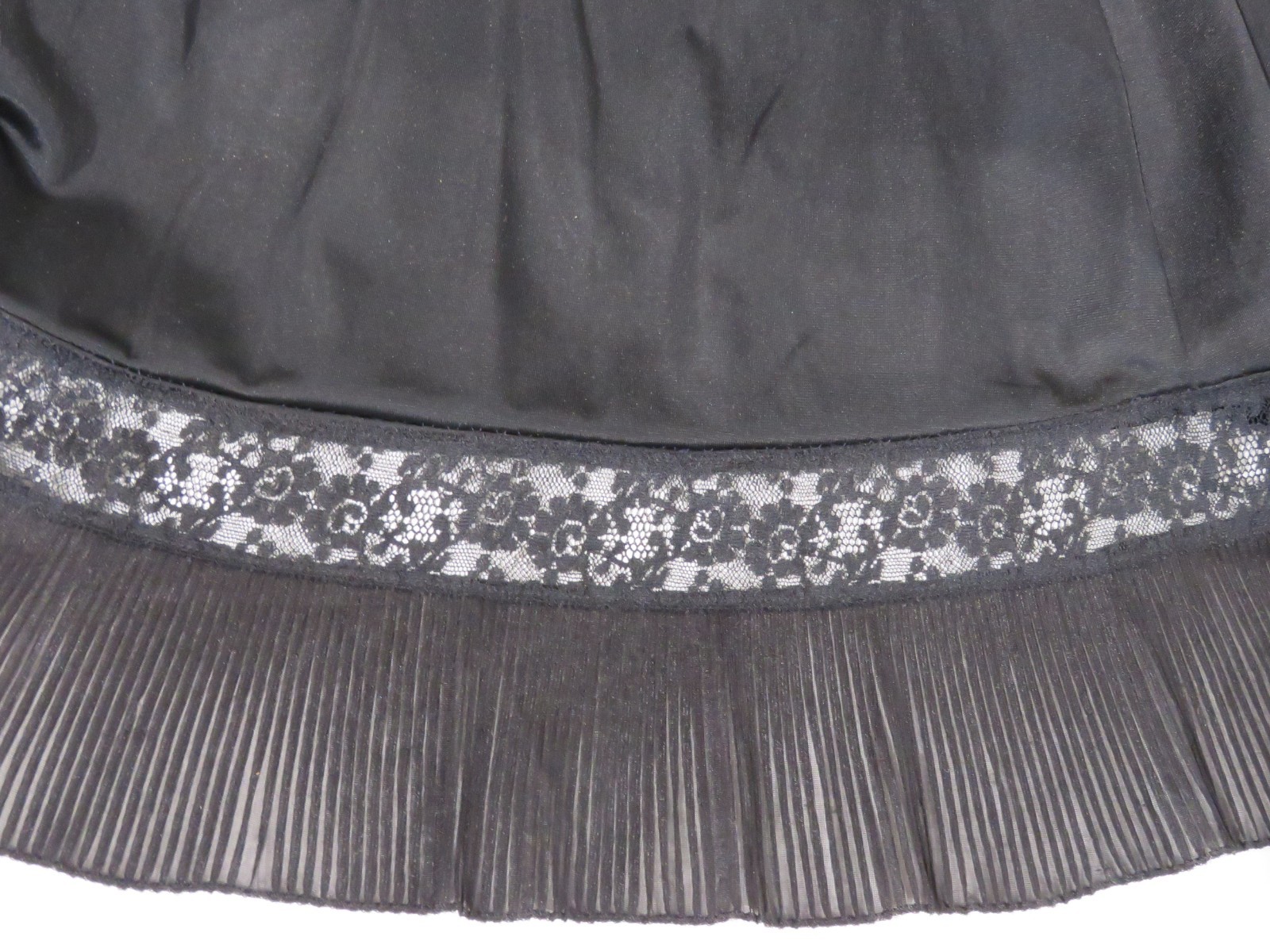 Half-Slip Charmode Sears Nylon Tricot USA 27&Prime; Long Nylon & Lace Size Lg Black ll