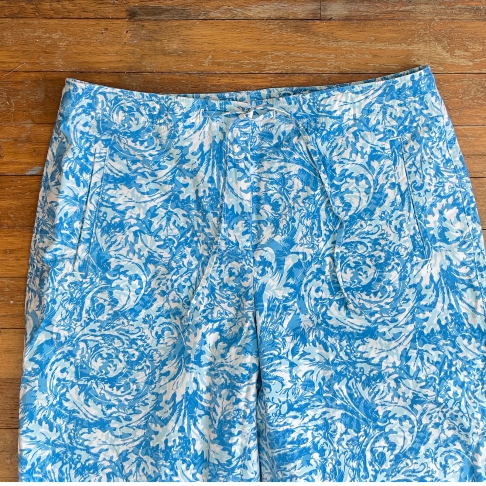 Vintage Floral Cotton Capris Size Medium 29-31&Prime; Waist 1990s Blue Cropped Pants