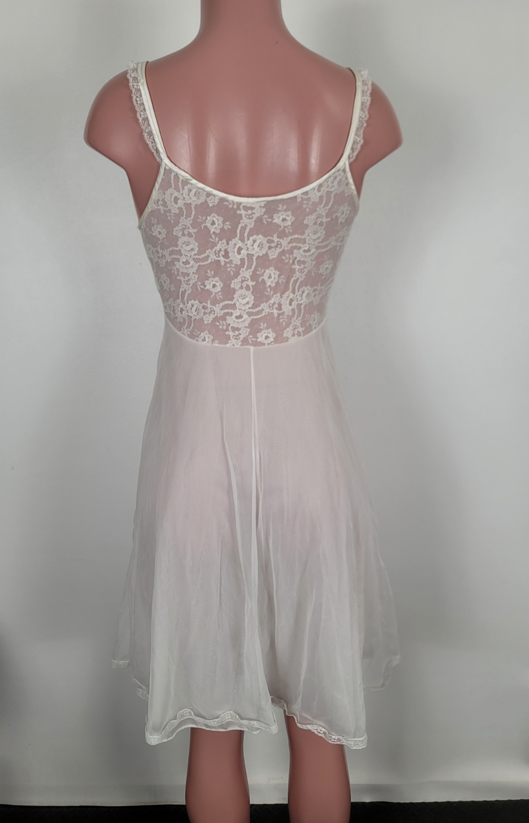VTG Vanity Fair Sheer Chiffon Negligee Bridal White Baby Doll Sz 32 Nightie Gown