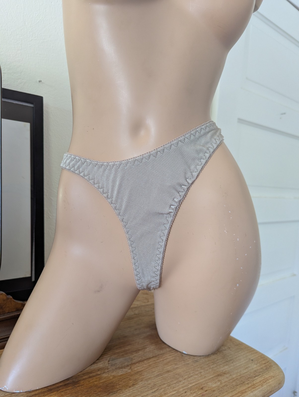 Vintage 1990s Gilligan Tan Shiny Nylon String Lace Granny Sissy Panties Sz 7 L