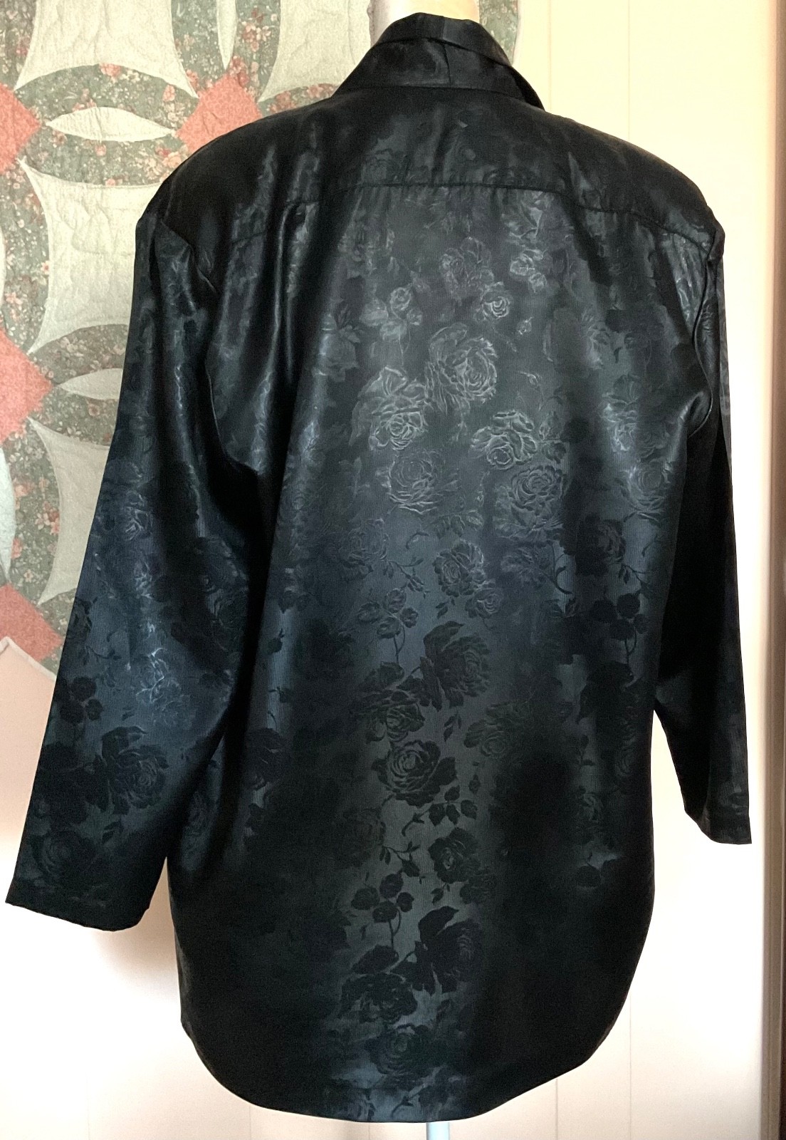 VTG MICHAEL BLAIR BLACK PROB SZ L LONG SILKY JACKET NO FABRIC/SIZE LABELS ILGWU
