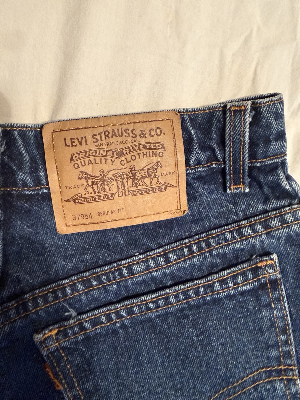 Levi’s Women’s Vintage 954 Made In Usa Dark Wash Seven Jr W 26” Orange Tab 90S