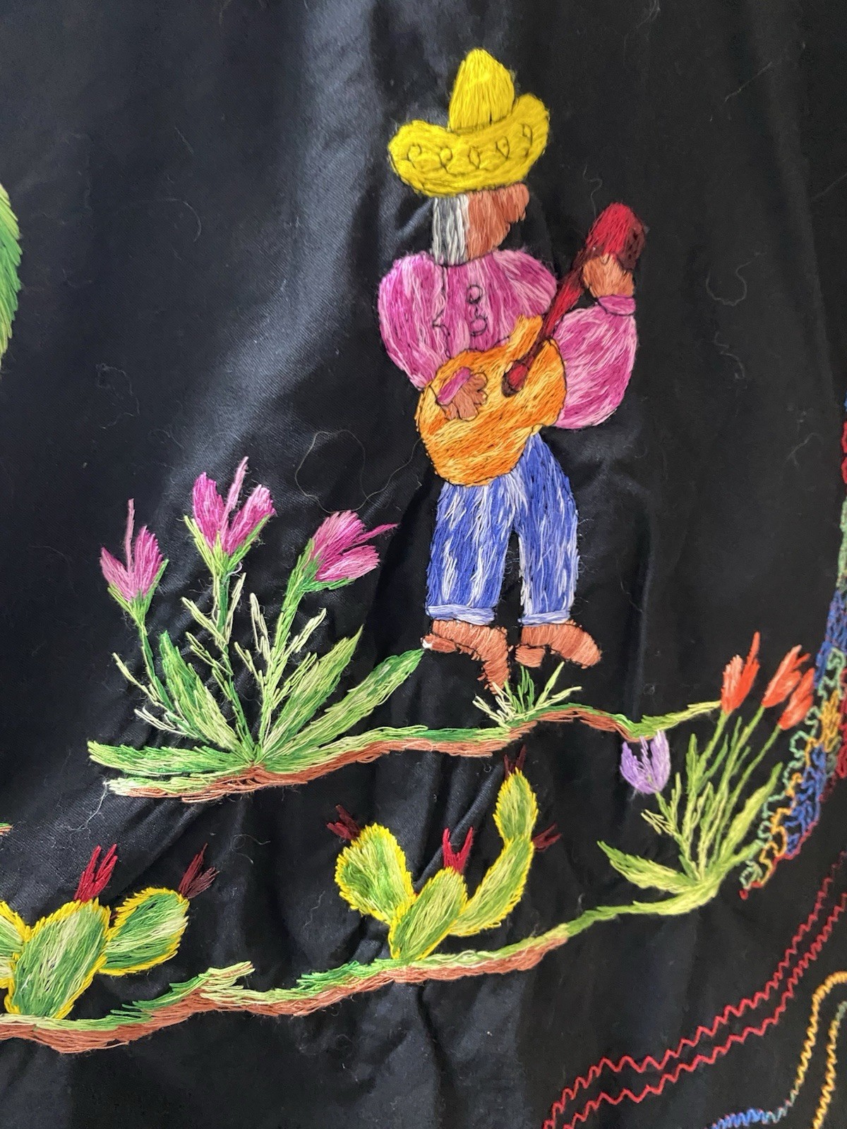 Vintage Nicaraguan Embroidered Folk Art Novelty Full Circle Skirt Metal Zip S