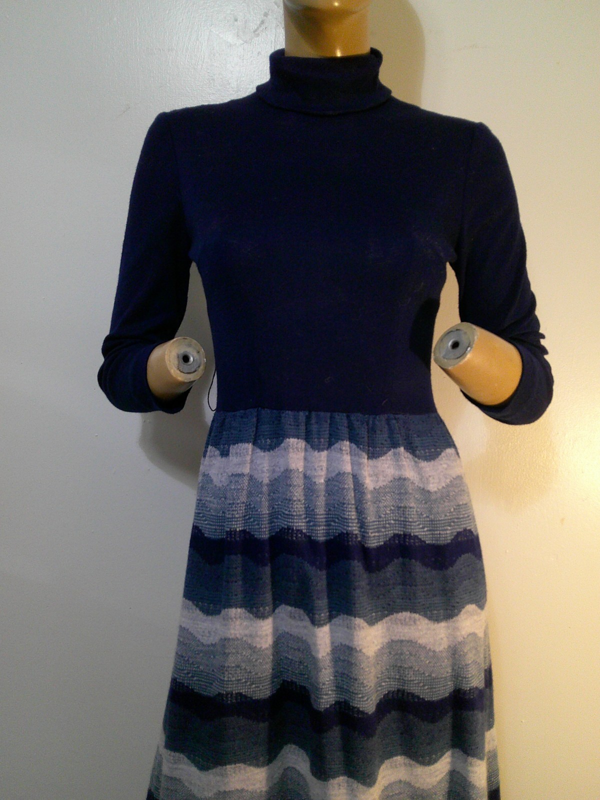 Vtg 60&rsquo;s / 70s MOD Turtleneck Blue Solid & Stripe Knit Flare Maxi Dress M
