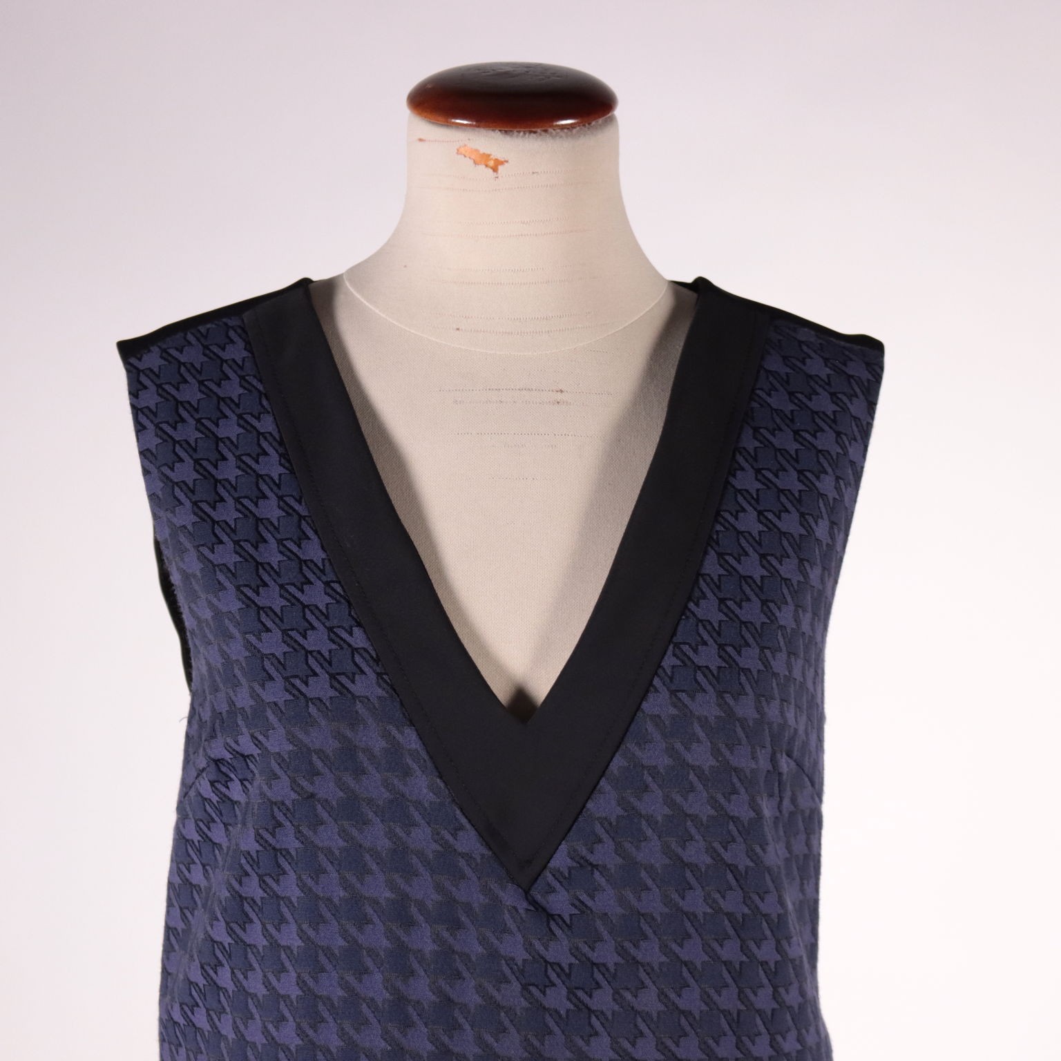 Pinko Pied de Coque Sheath Dress Second Hand US Size 4