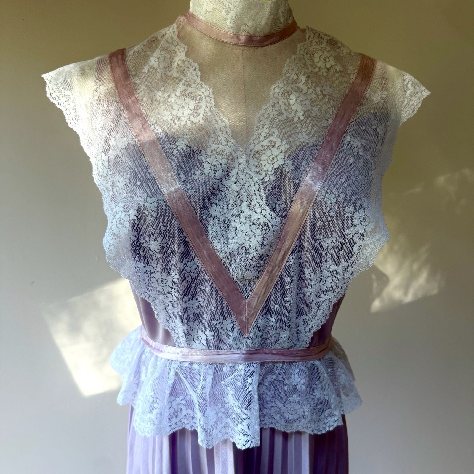 Vintage 1970s Lilac Pleated Lace Maxi Dress with Ribbon Peplum and High Neck