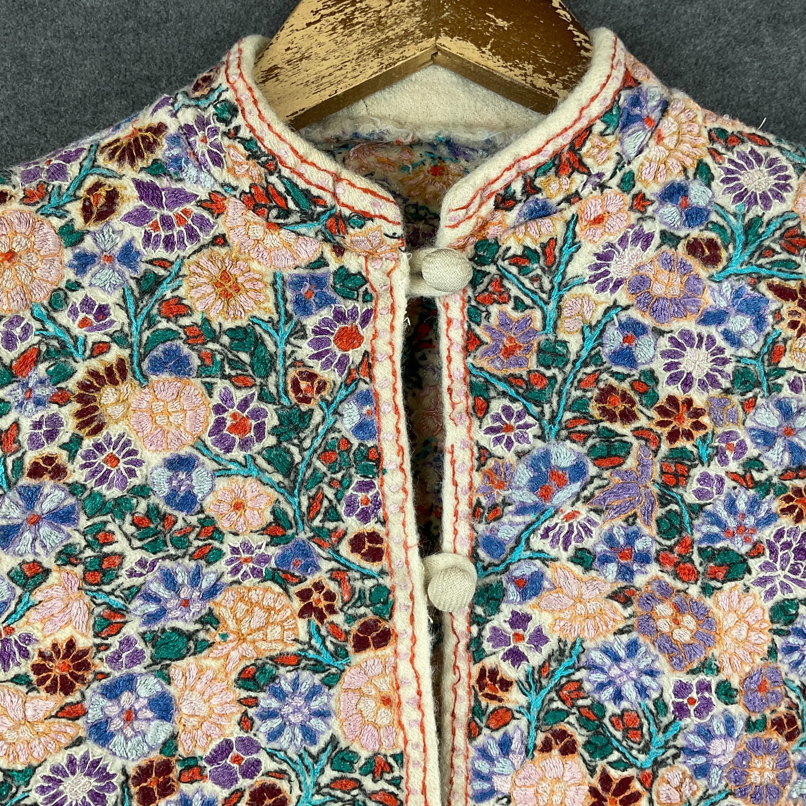 Vintage Hand Embroidered Jacket Kashmiri Indian Crewel Floral Size M
