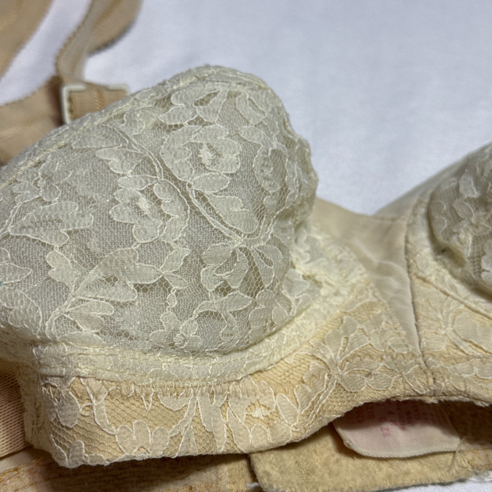 1950’s-1960’s SEARS Bra 32 B Lingerie Hook Back Lace Rockabilly Punk Goth READ