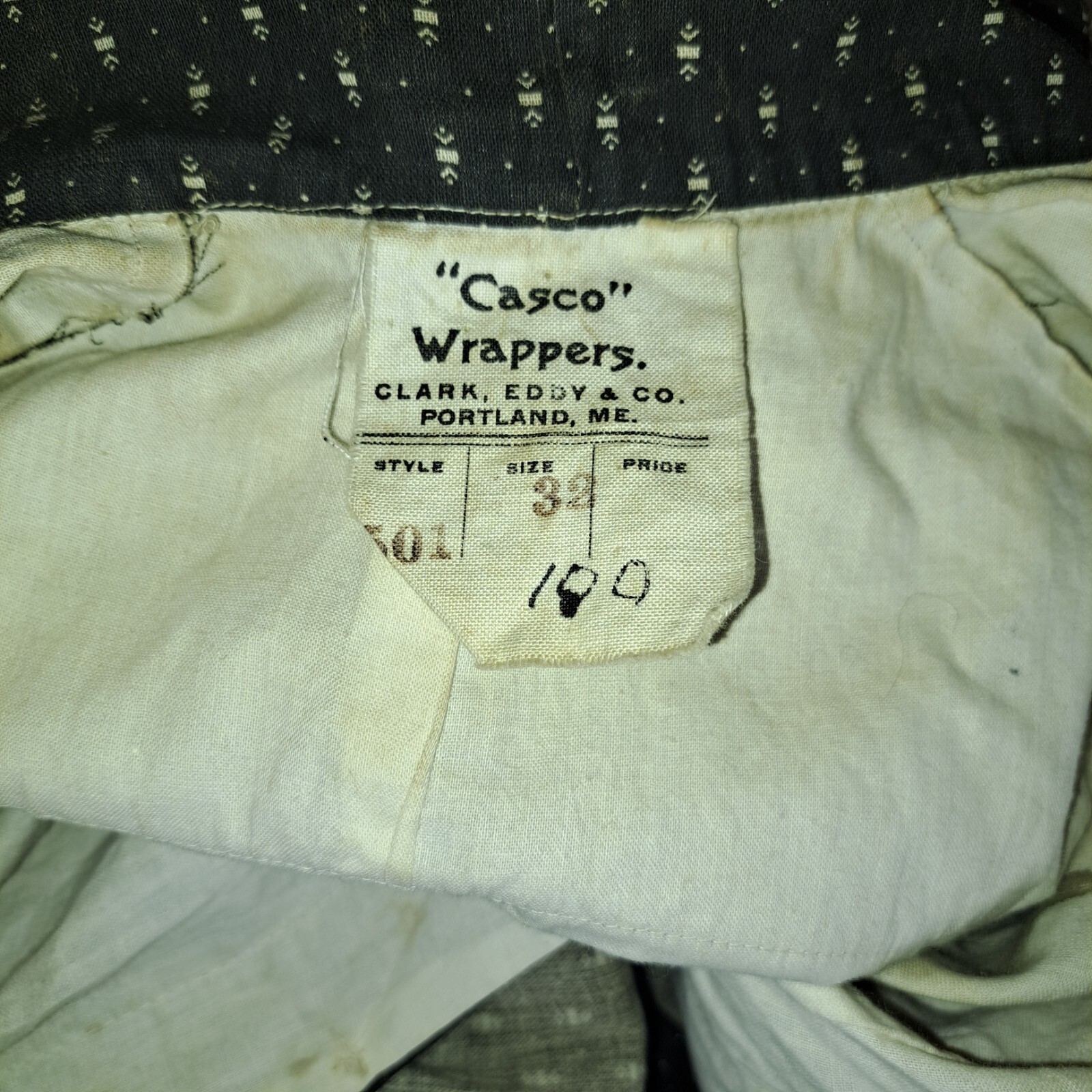DARK BROWN COTTON CALICO WRAPPER WITH PORTLAND, MAINE LABEL