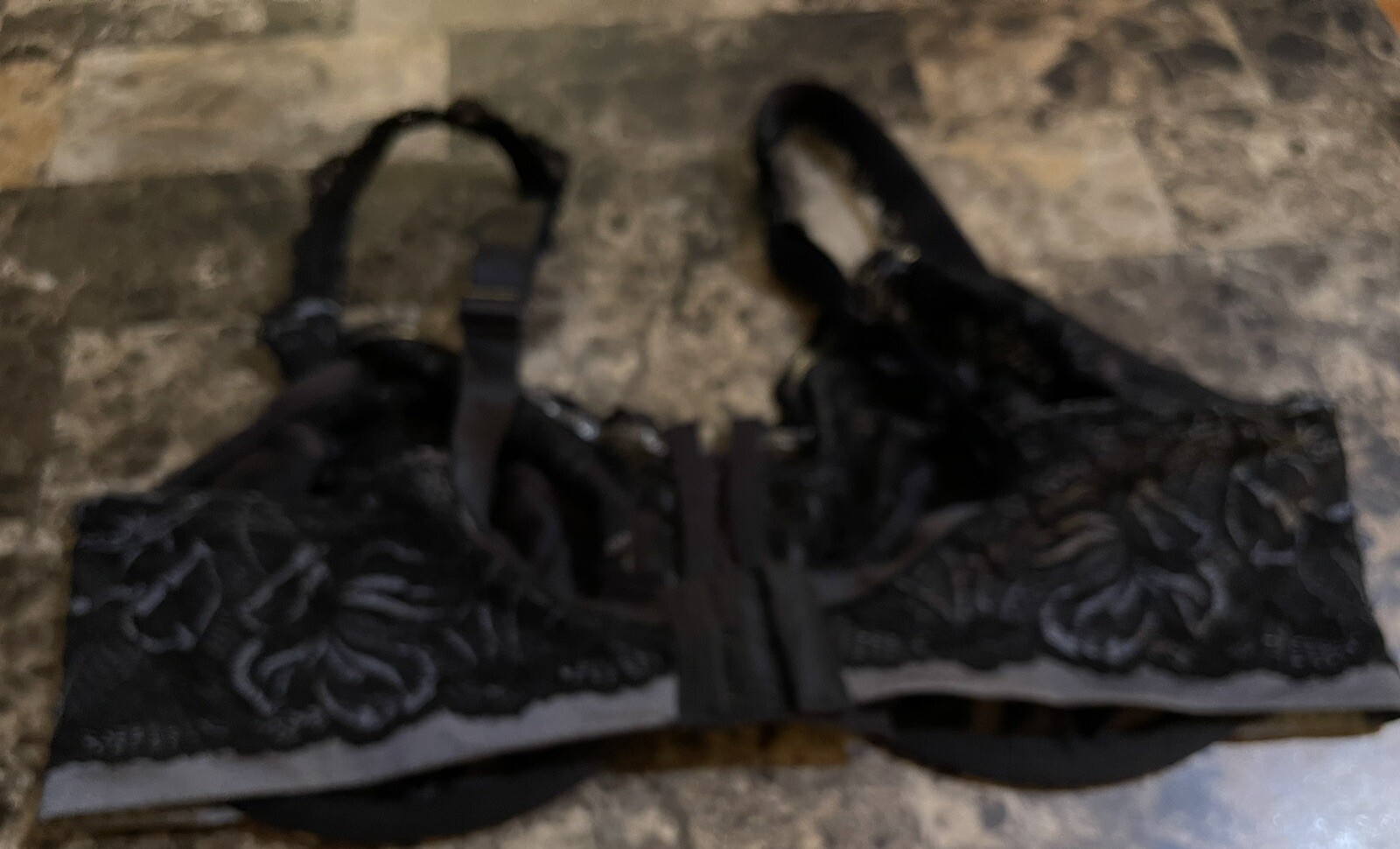 BALI BLACK LACY BRA! 40 DD