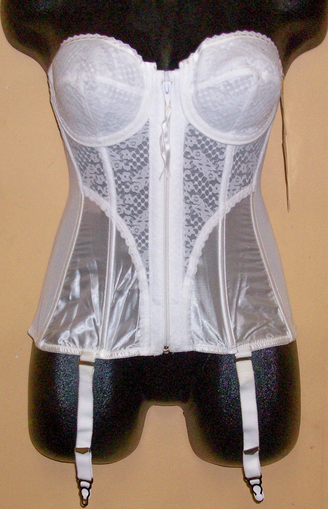 NWT Vintage Old Stock LADY MARLENE White CORSET W/ GARTER BELT SZ – 38 B