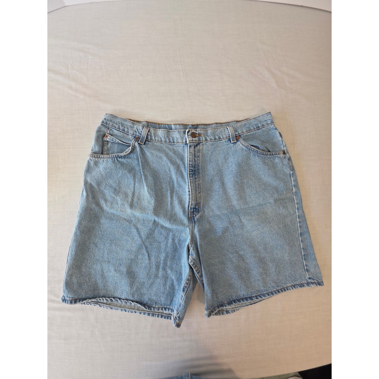 Levi&rsquo;s Vintage 950 Relaxed Fit Mom Shorts Made in USA 22 Light Blue Jorts 38W