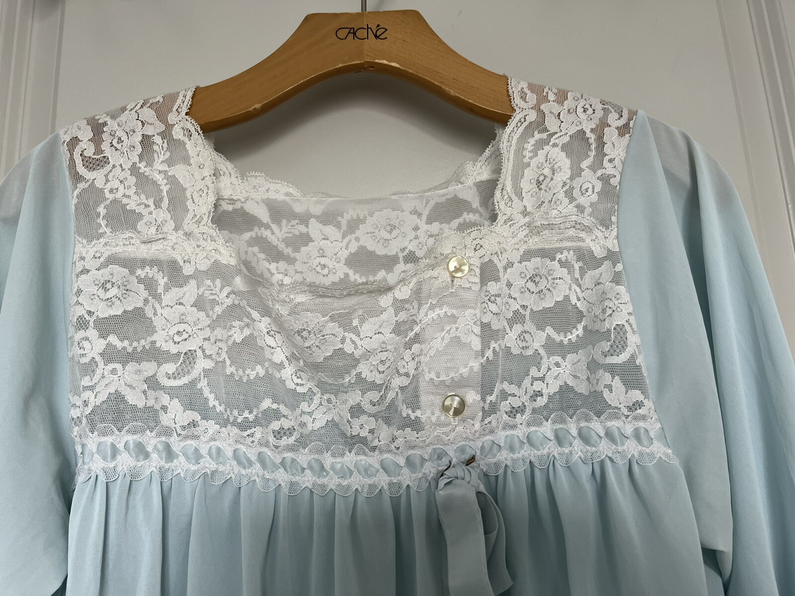 VTG NIGHTGOWN Colony Club Light BLUE LACE NEGLIGEE NYLON Wedding Honeymoon