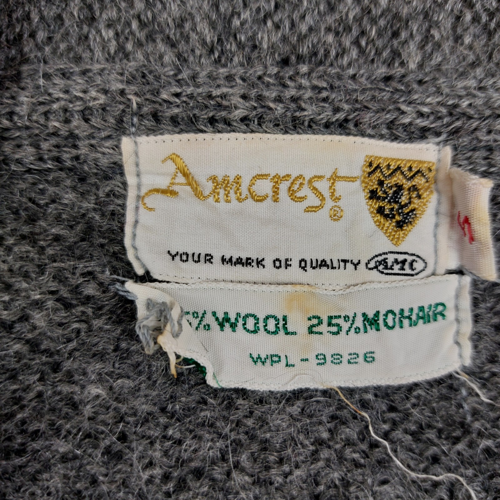VTG Amcrest Wool 75% Mohair 25% V Neck Sweater Women&rsquo;s Small Shaggy Made in USA