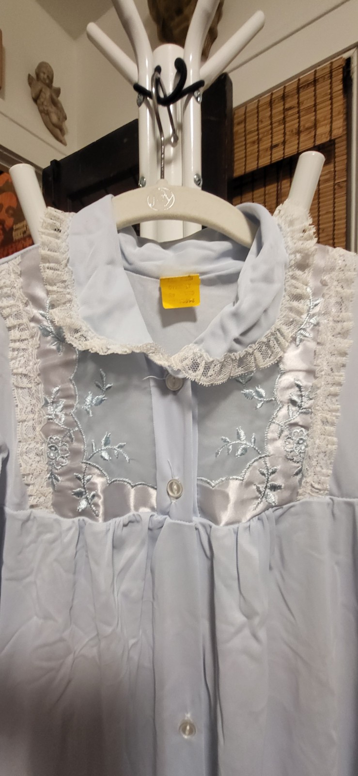 Vintage Unbranded Powder Blue Lace Trim-Satin & Embroidery Button Up Gown Robe M