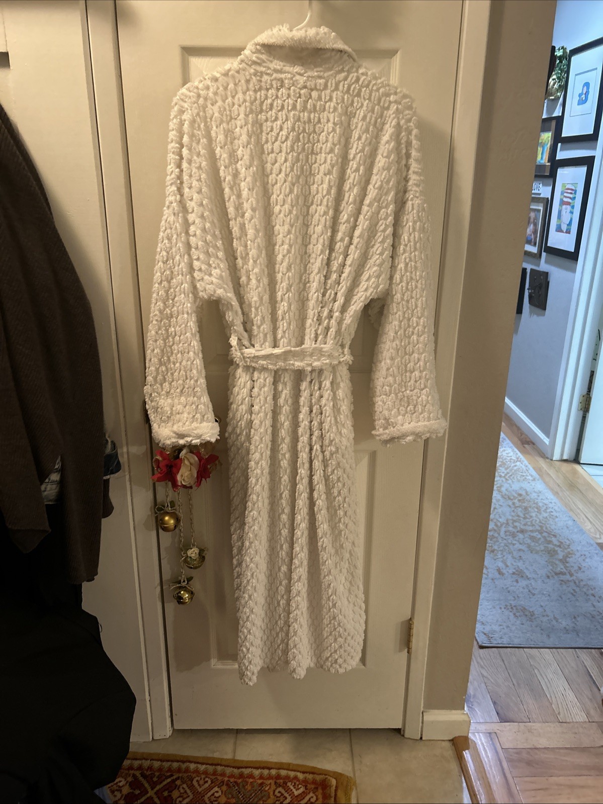 Vintage White Stan Herman chenille robe