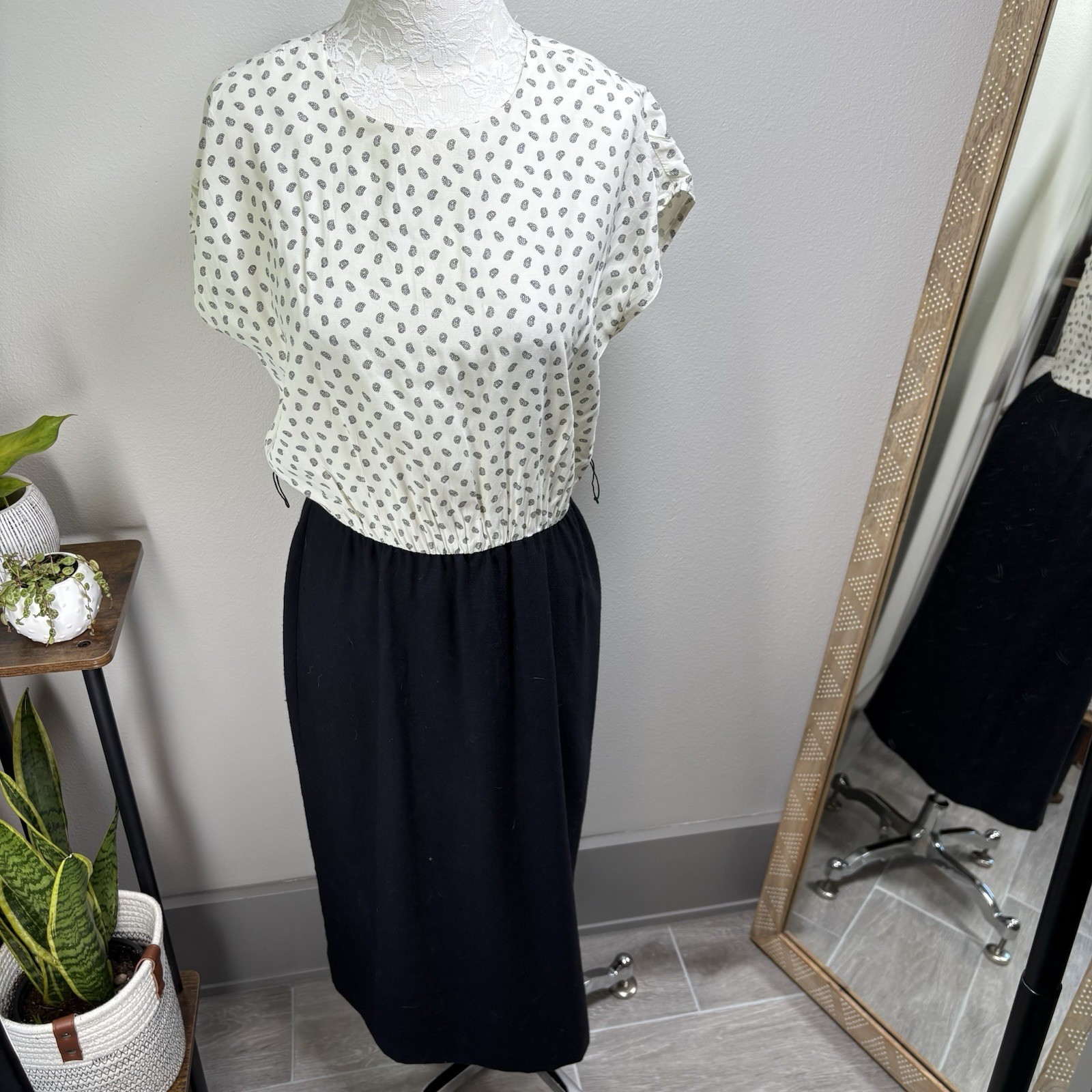 Vintage ~80’s Stuart Alan USA Made Black White Paisley/Solid Midi Dress Size 14