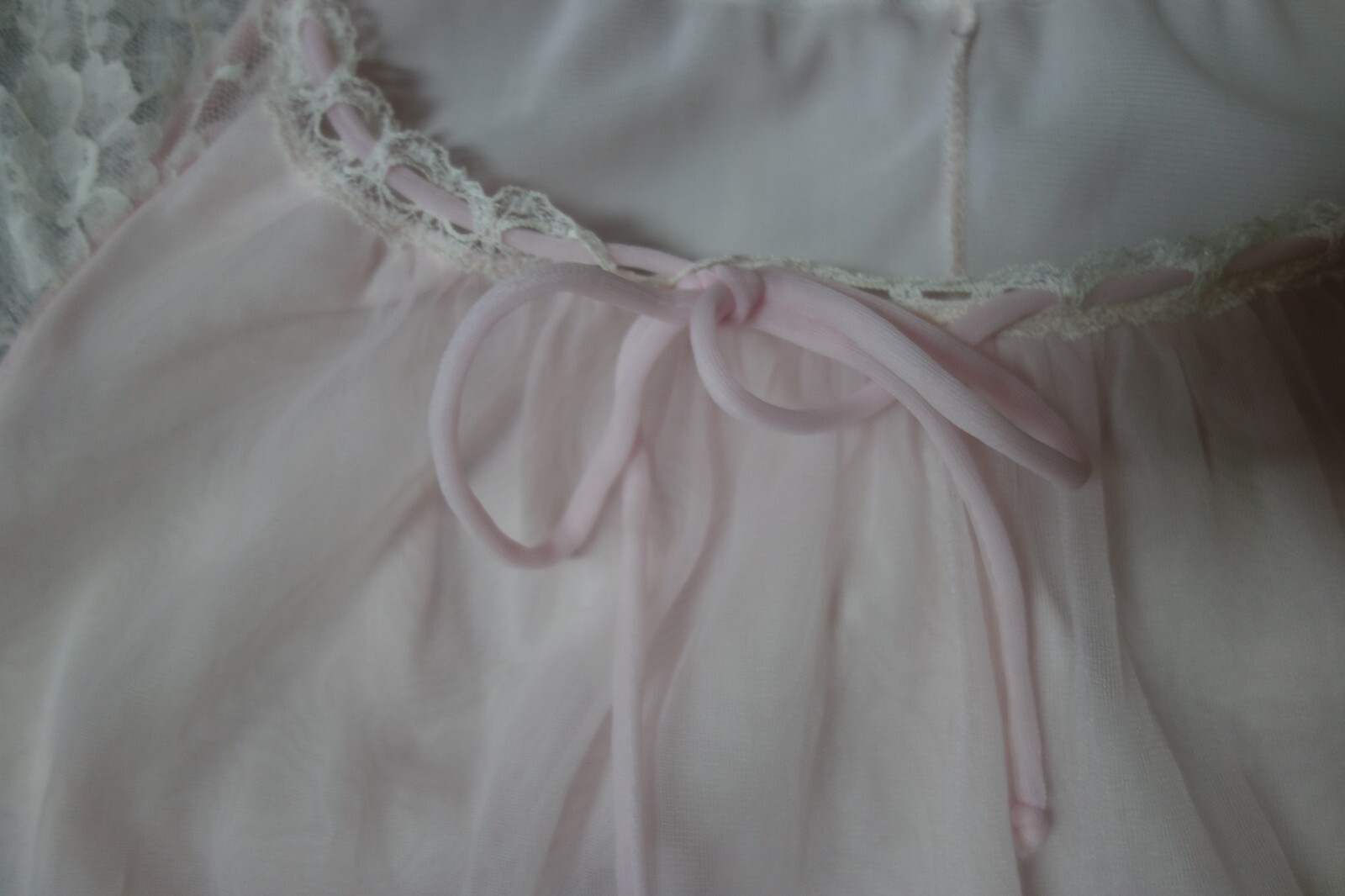 Vtg. Miss Elaine Nightgown Nightie Nylon with Chiffon Layer Size Small Pink