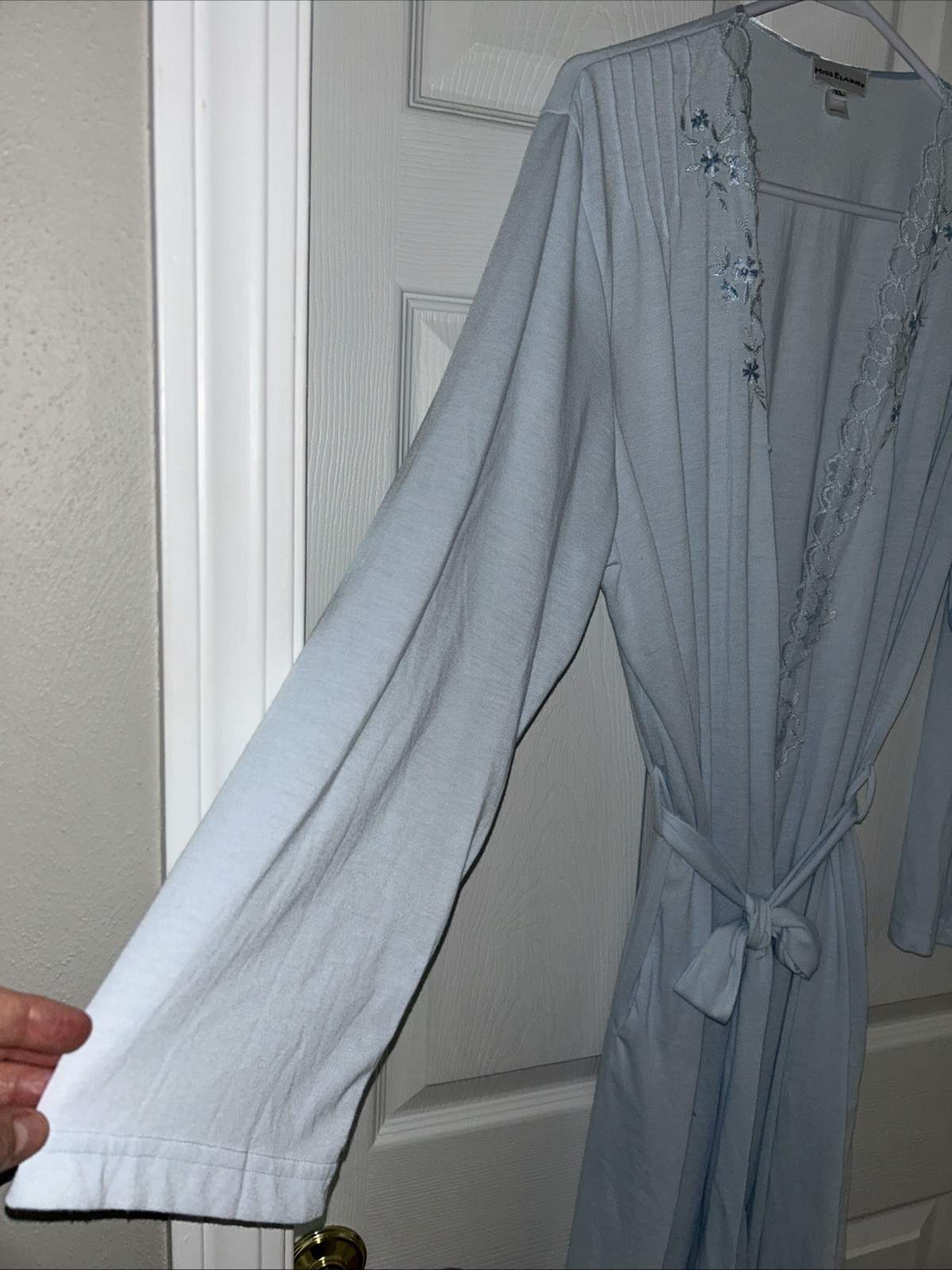 Miss Elaine Robe Pale Blue Lace Embroidery Tie Mid-Length XL #309466L Vintage