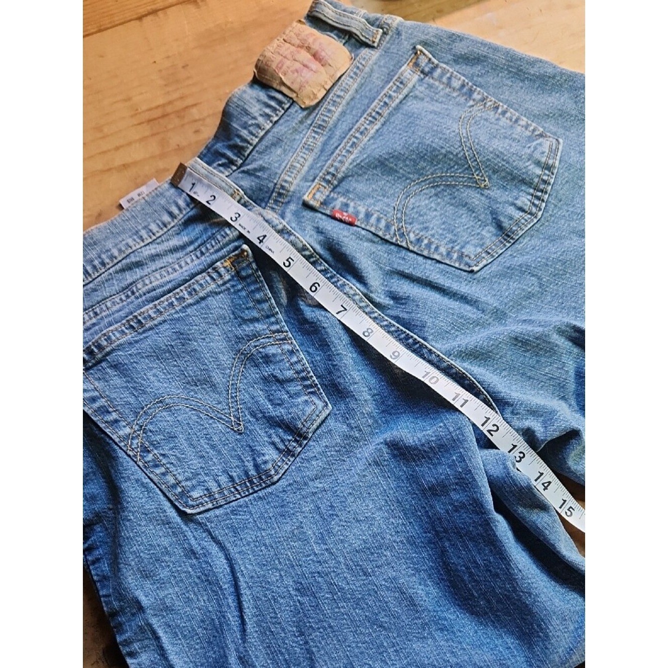 Vtg Womans 550 Levi Medium Blue Straight Leg Women&rsquo;s Jeans. Sz 12M