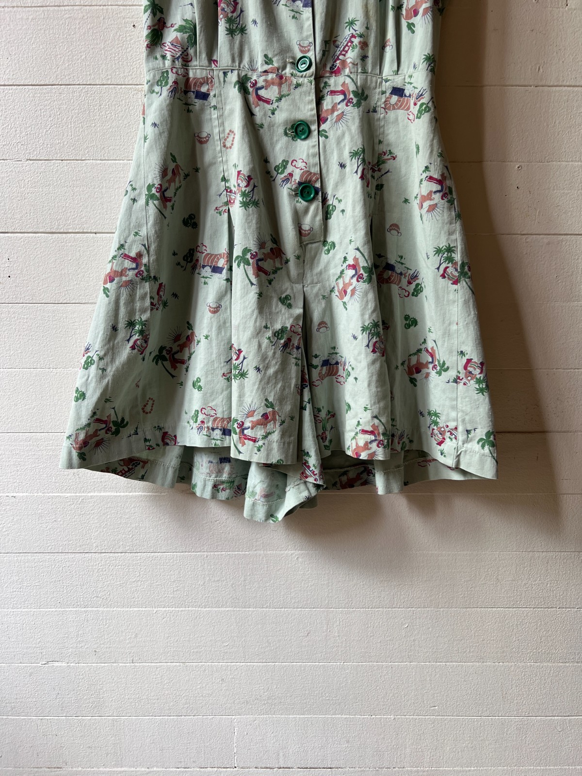 Vintage 1940s Novelty Print PLAYSUIT Romper Jumpsuit – 42x38x31 AR FL