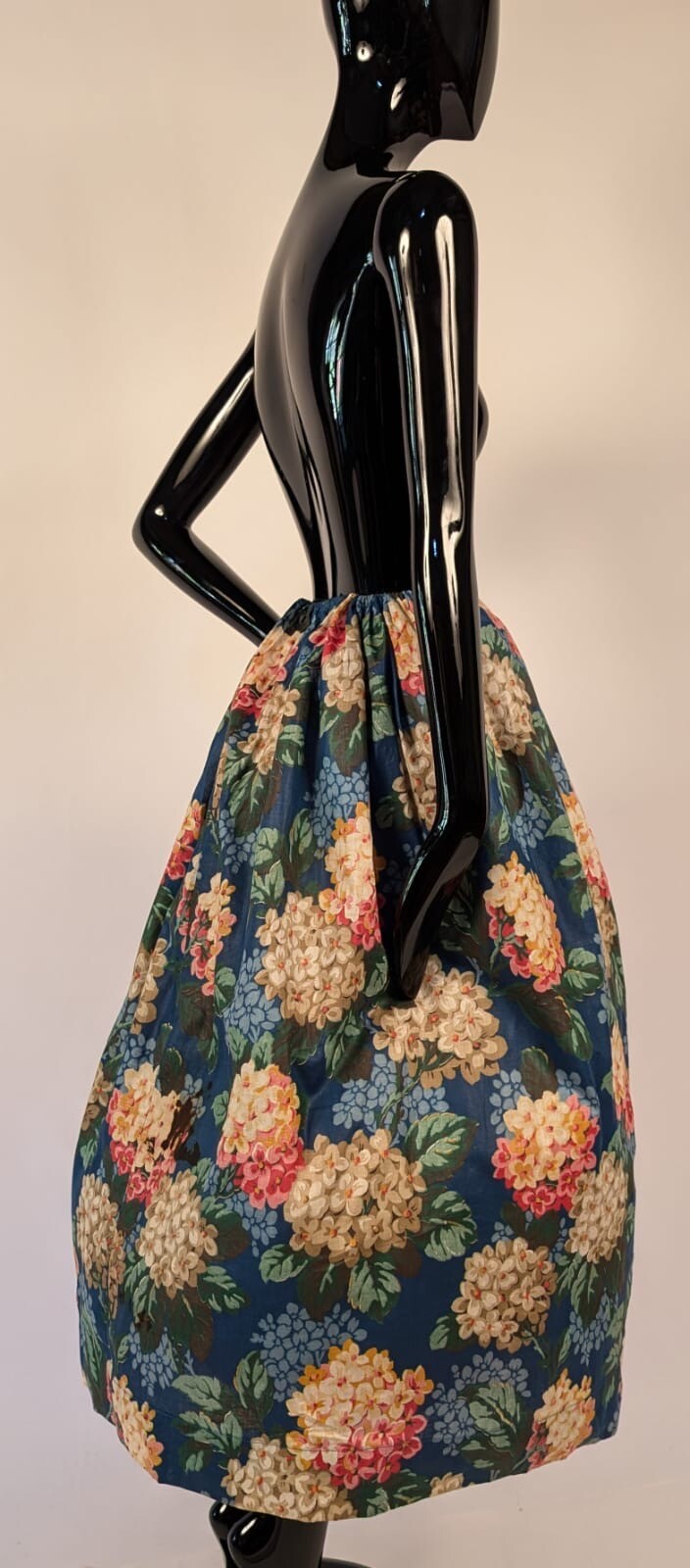 ROMANTIC VICTORIAN 1880’S HYDRANGEA FLORAL PRINT SKIRT 