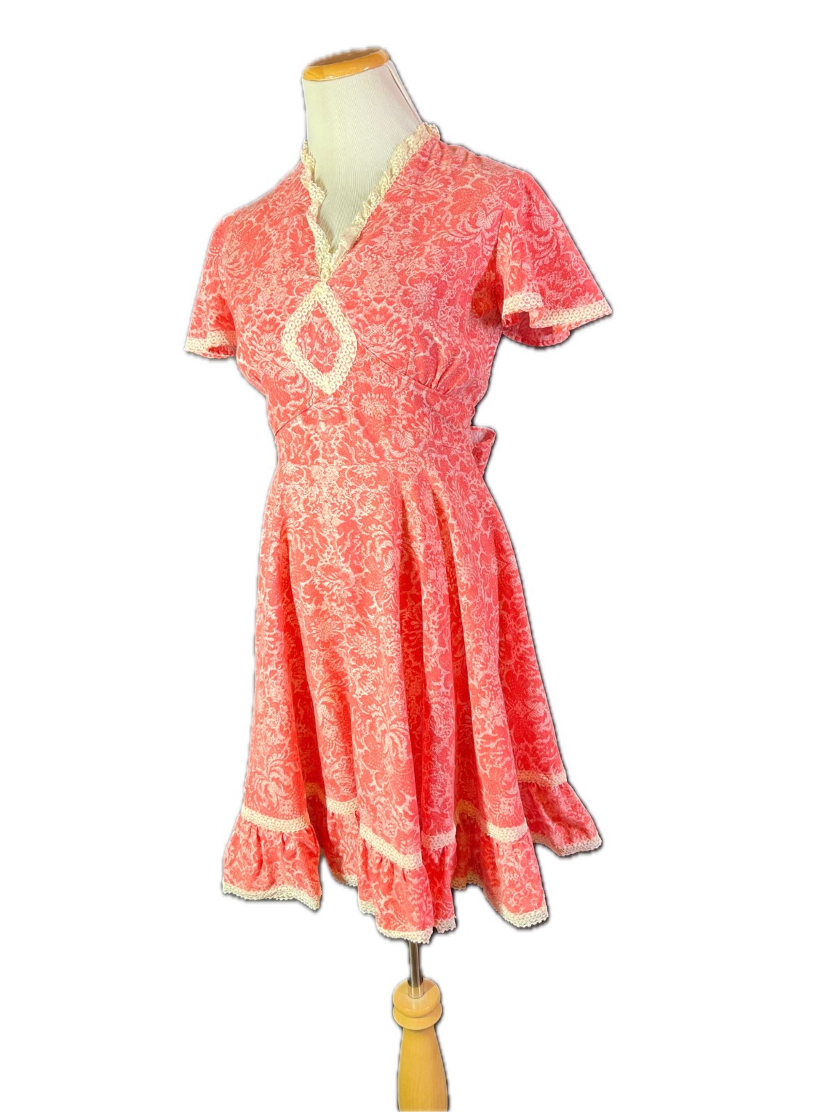 Vintage Homemade Fit and Flare Dress Salmon Pink Lace Print Circle Skirt