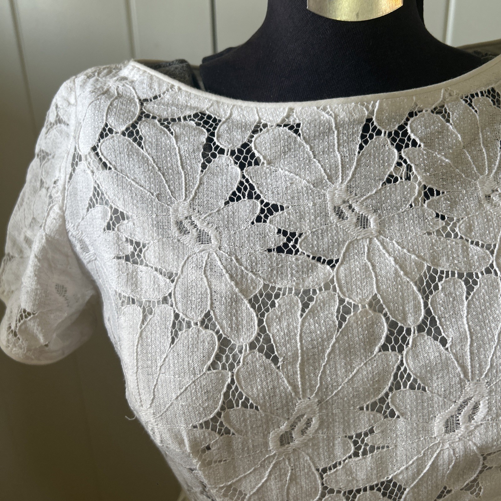 Vintage Late 1950’s L ‘Aiglon Dauphine Petite White Cotton Dress Lace Top